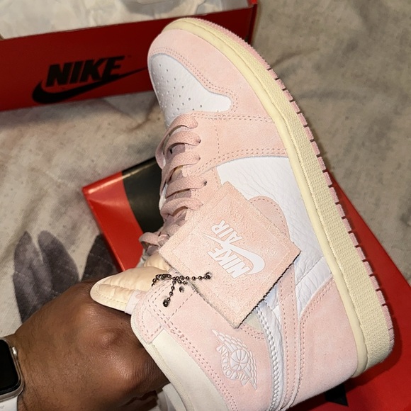 Jordan 1 Retro Hi OG - Picture 8 of 13